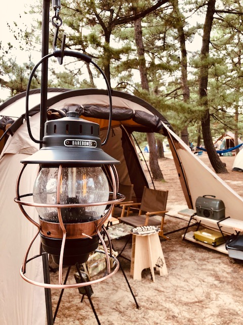 キャンプサイトがおしゃれに輝くギア3選 | アーベイキャンプ