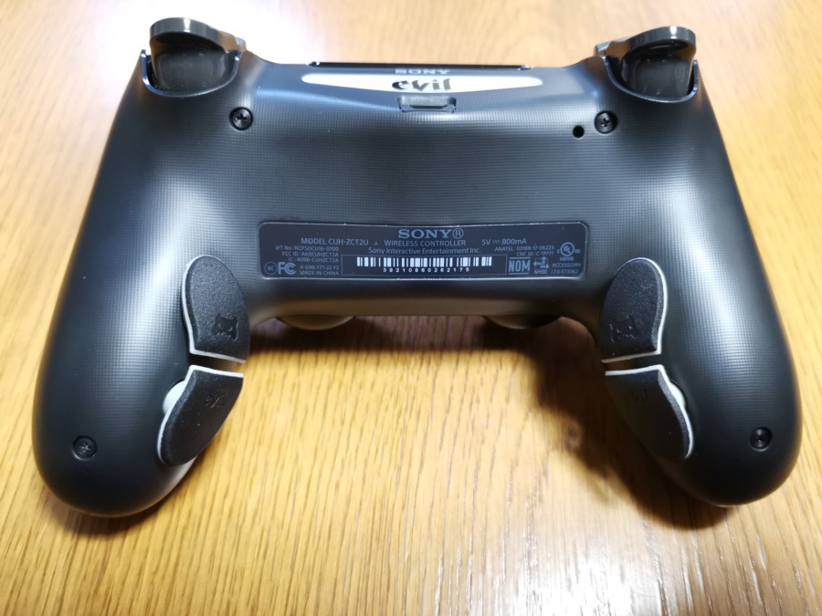 レビュー記事】エビルコントローラー PS4純正モデルを改造して作られた