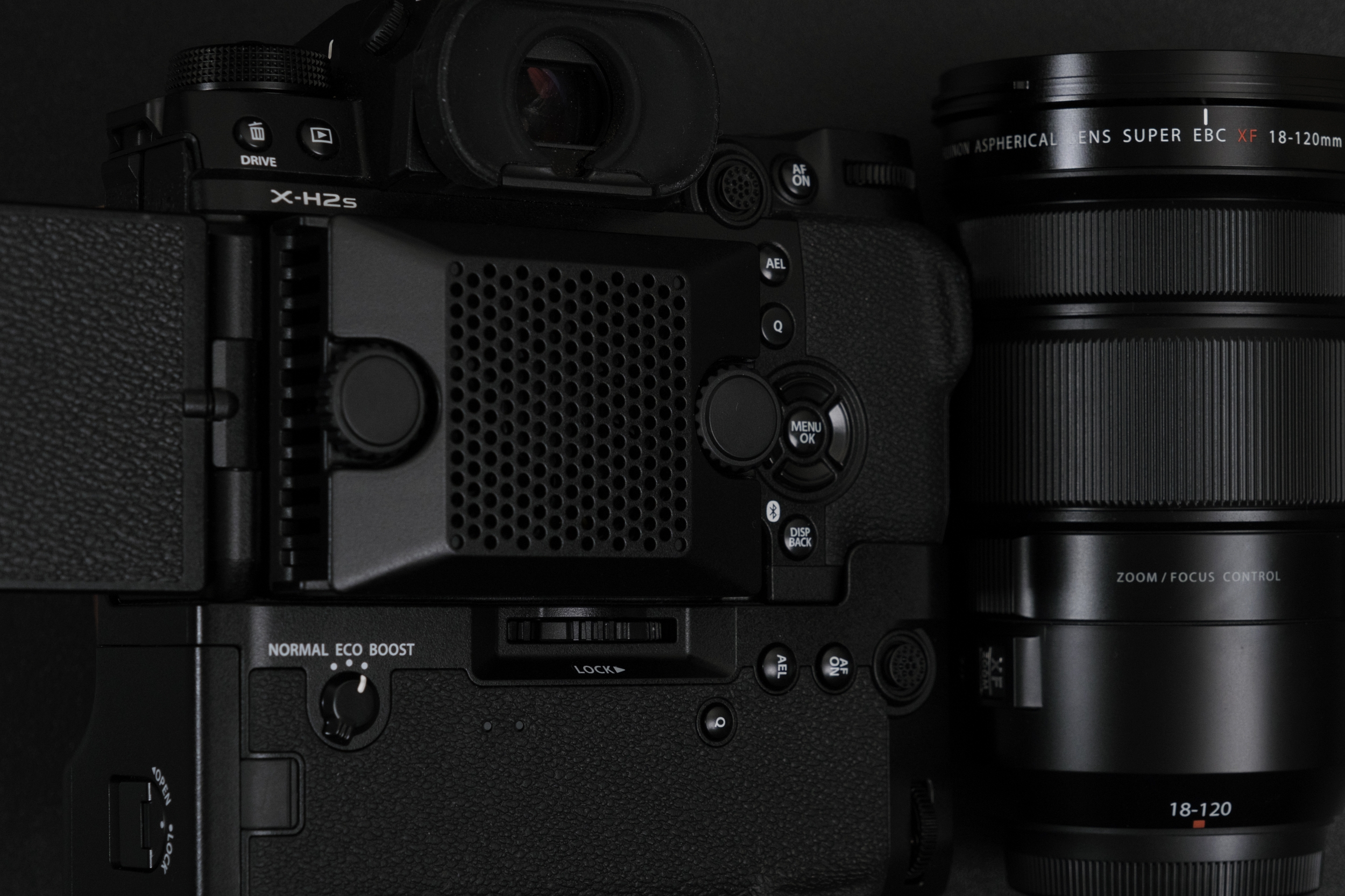 First Look: X-H2S + XF18-120mmF4 LM PZ WR – FUJILOVE MAGAZINE