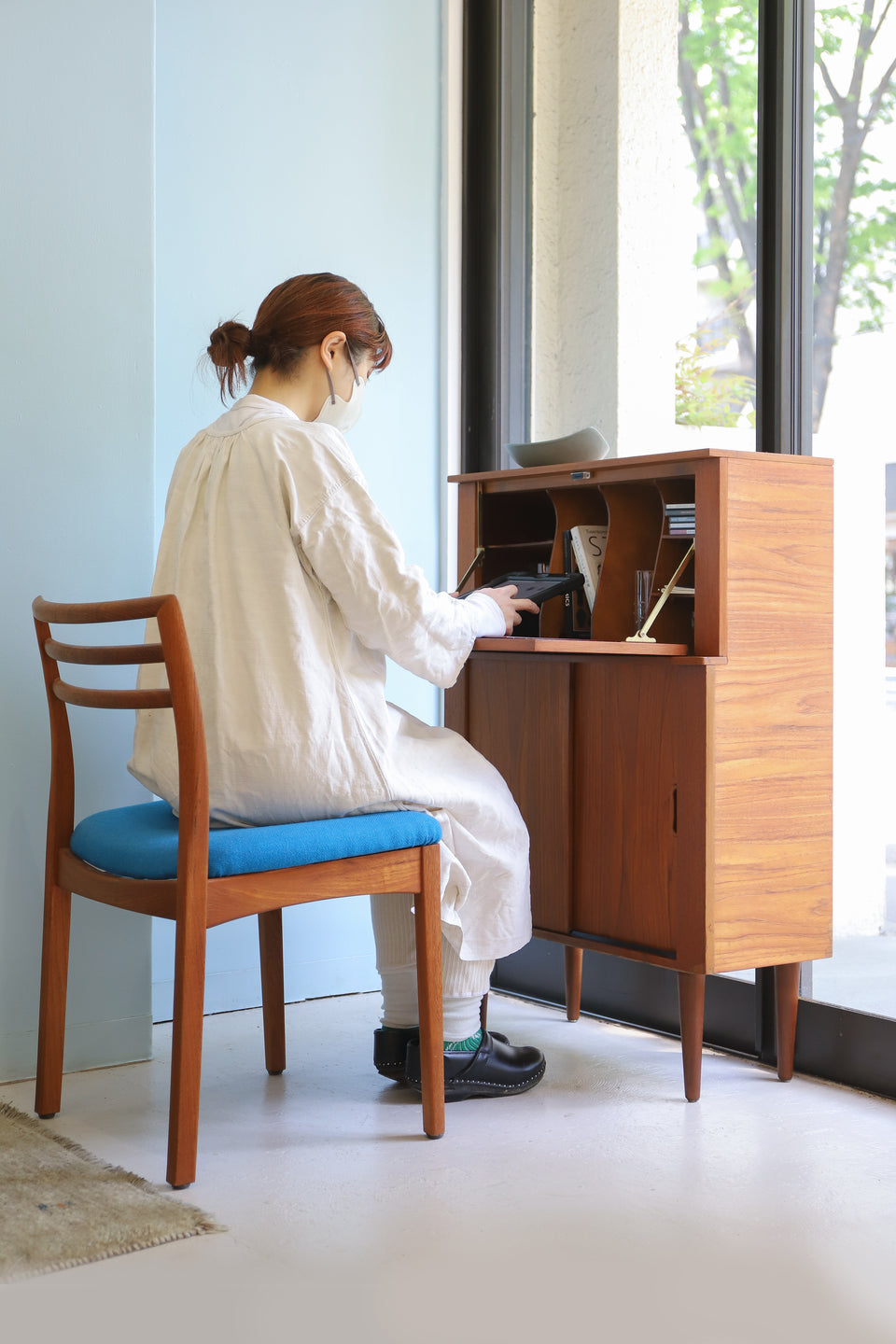 ミッドセンチュリーヴィンテージ ドリンクキャビネット ビューロー