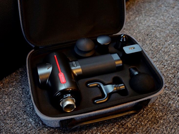 MYTREX（マイトレックス）」のマッサージガンで筋膜リリースに挑戦