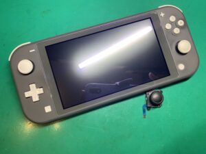 Nintendo Switch Lite（スイッチライト）のアナログスティック交換