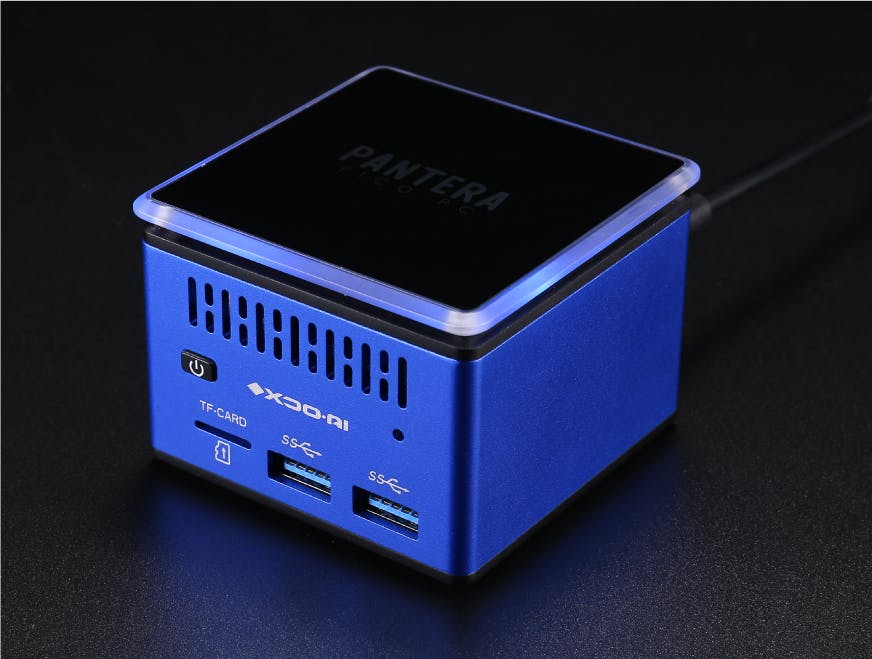 手のひらサイズで世界最小級のデスクトップPC「Pantera Pico PC」が
