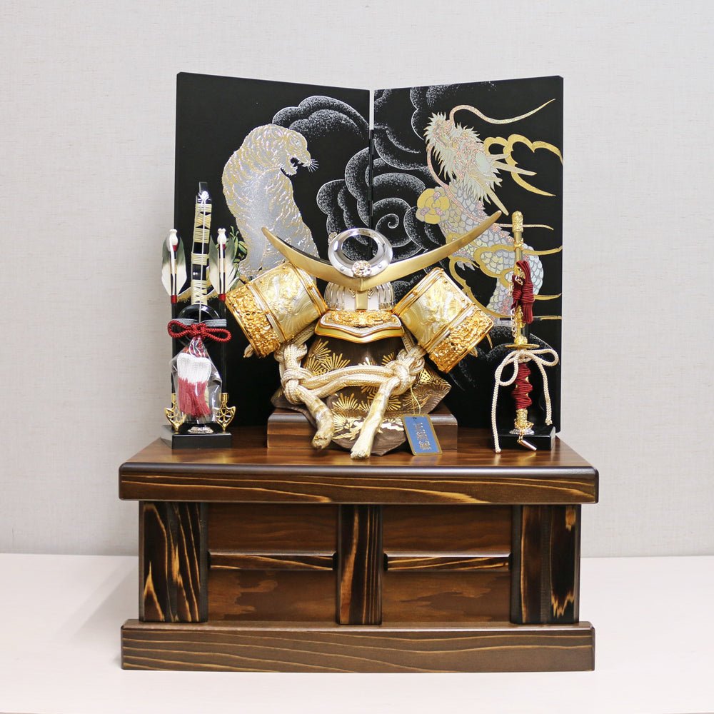 横幅46cm｜12号 武将 上杉謙信 収納兜 白金｜五月人形 コンパクト飾り