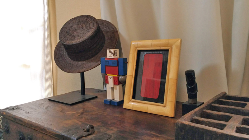 鶴山裕司 連載エッセイ『言葉と骨董』『ロベール・クートラス、赤の