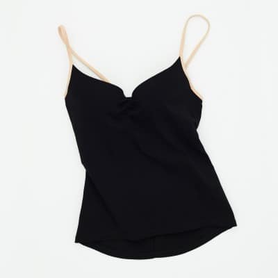 モデルやスタイリストの間で絶大な人気！下着ブランド【AROMATIQUE