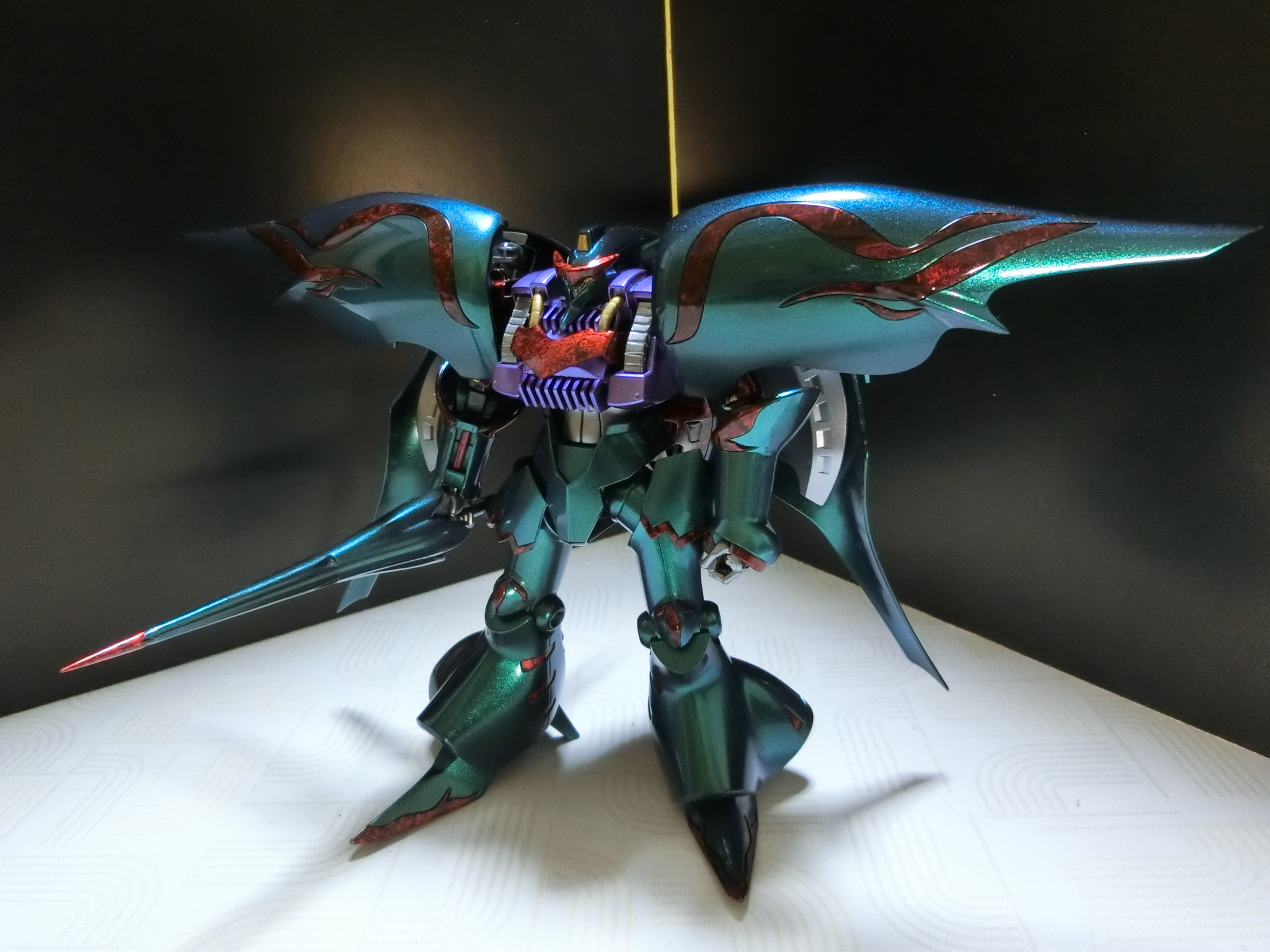 HG キュベレイパピヨン メタリック&鏡面加工｜iwaitatiさんのガンプラ