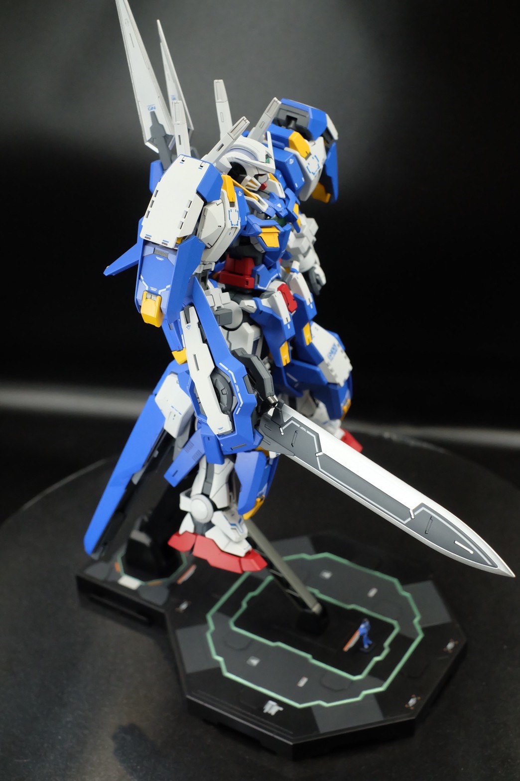 MG ガンダムアヴァランチエクシア 塗装済み完成品｜gemodelsさんの