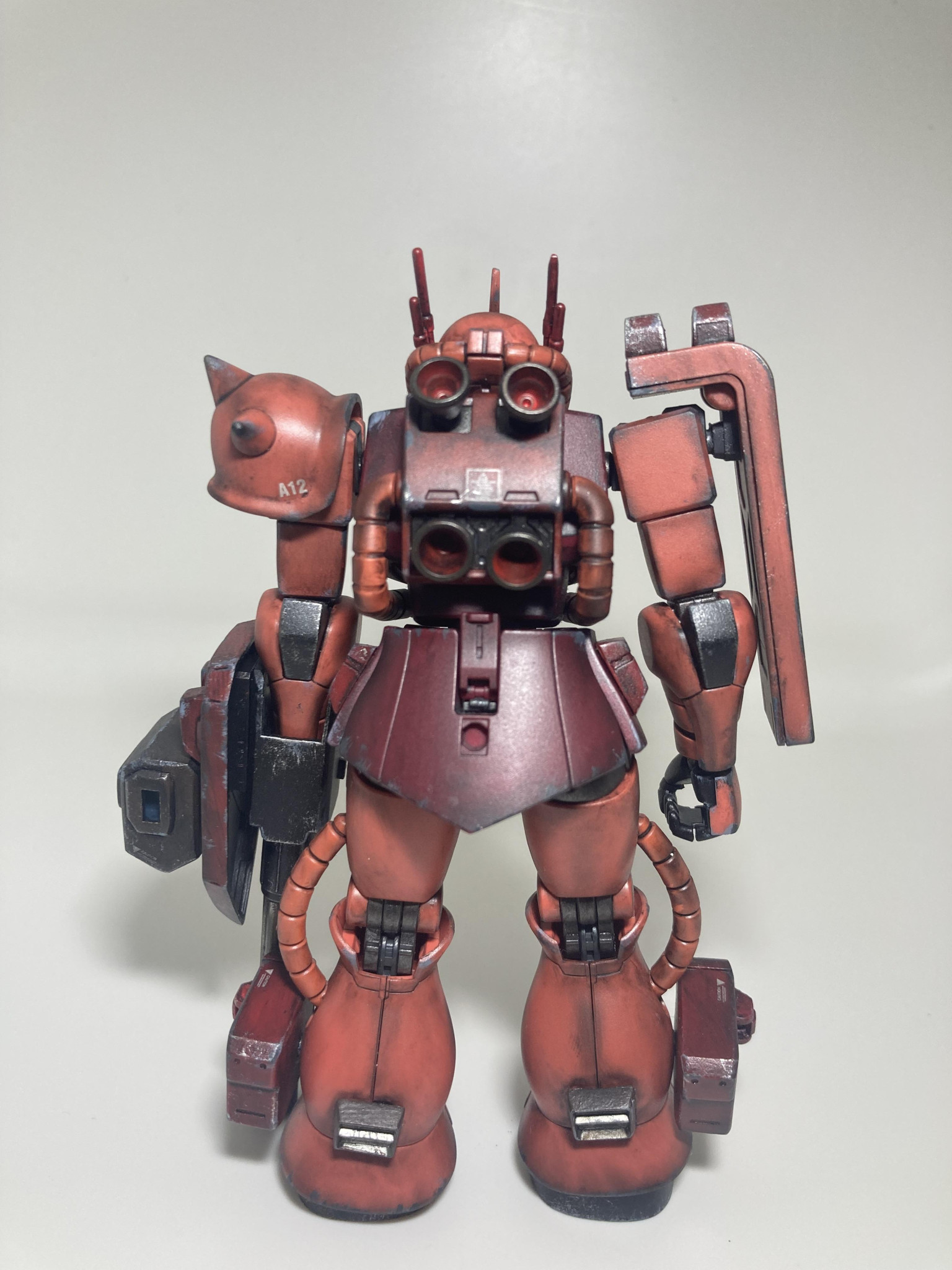HGUC シャア専用ザクⅡ 重武装ミキシング｜suzutaroさんのガンプラ作品