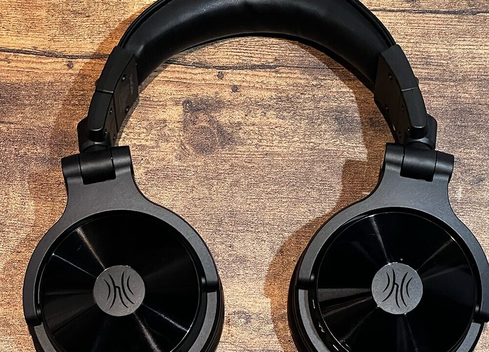 レビュー】OneOdio Studio Max 1、専用トランスミッターで超低遅延