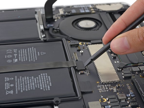 MacBook Pro 13インチ Retina Display Early 2015 のバッテリーの交換