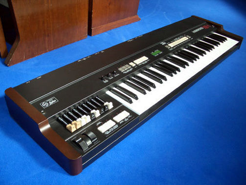Hammond Orgel Club Holland › HAMMOND XB-1