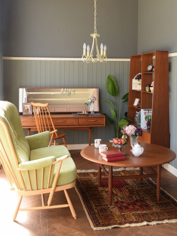 北欧スタイルのおしゃれなオープンシェルフキャビネット、ビンテージの