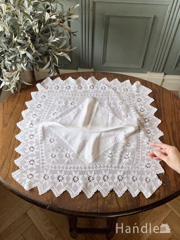 フランスから届いたおしゃれなテーブルマット、アンティークの手織りの