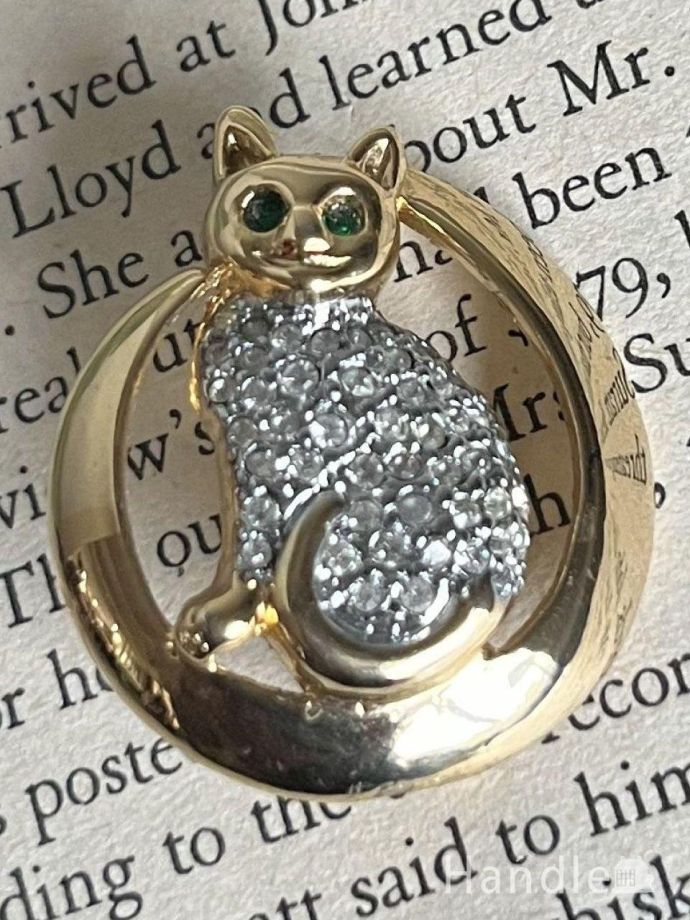 英国ビンテージの可愛いアクセサリー、ネコちゃんのラインストーン