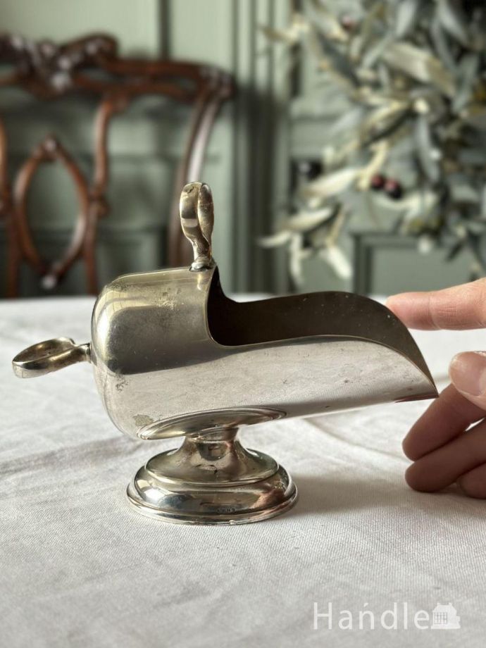 英国から届いたアンティークのシュガーポット、シルバープレートの