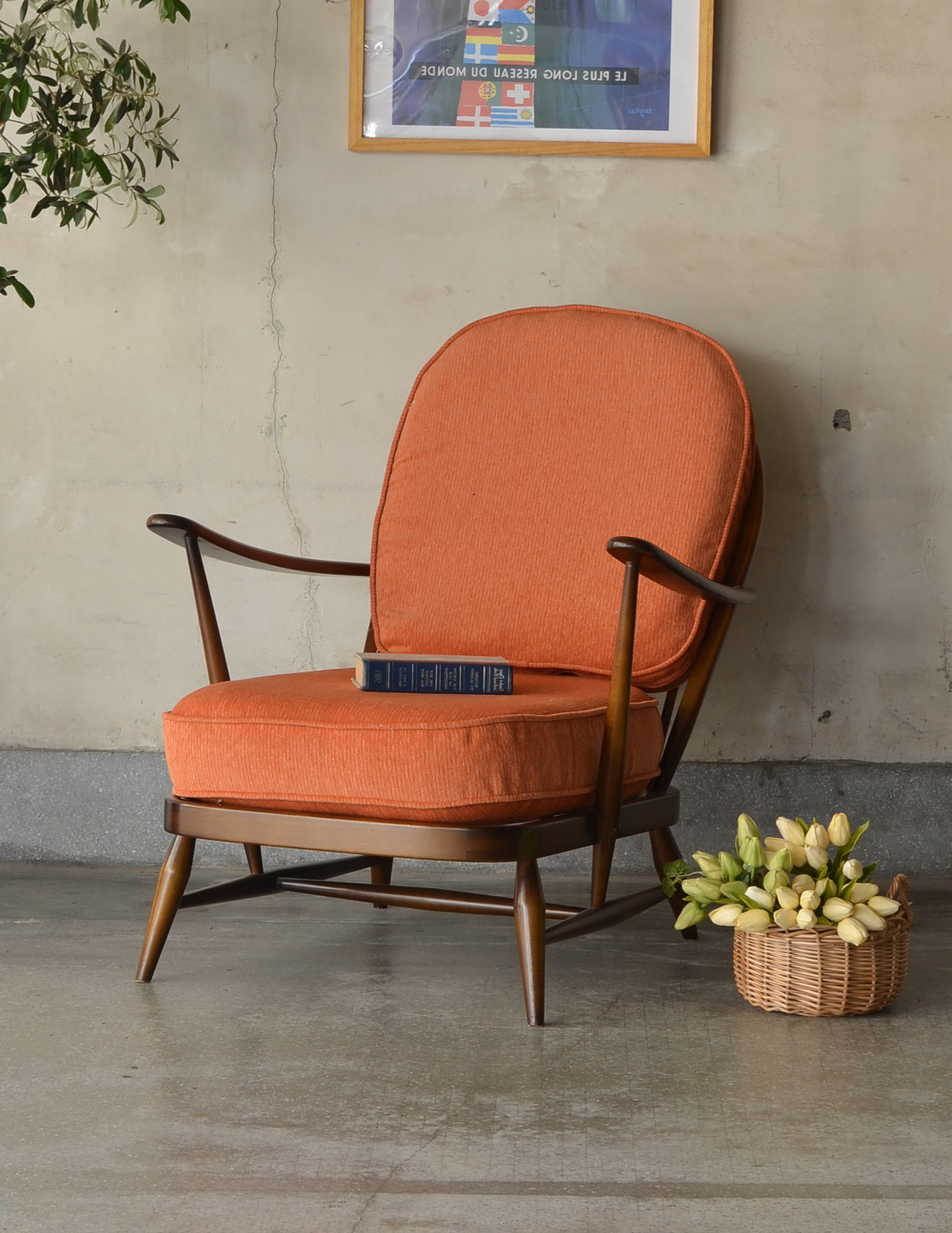 アーコール社のアンティークソファ、1人掛けのラウンジチェア(オレンジ