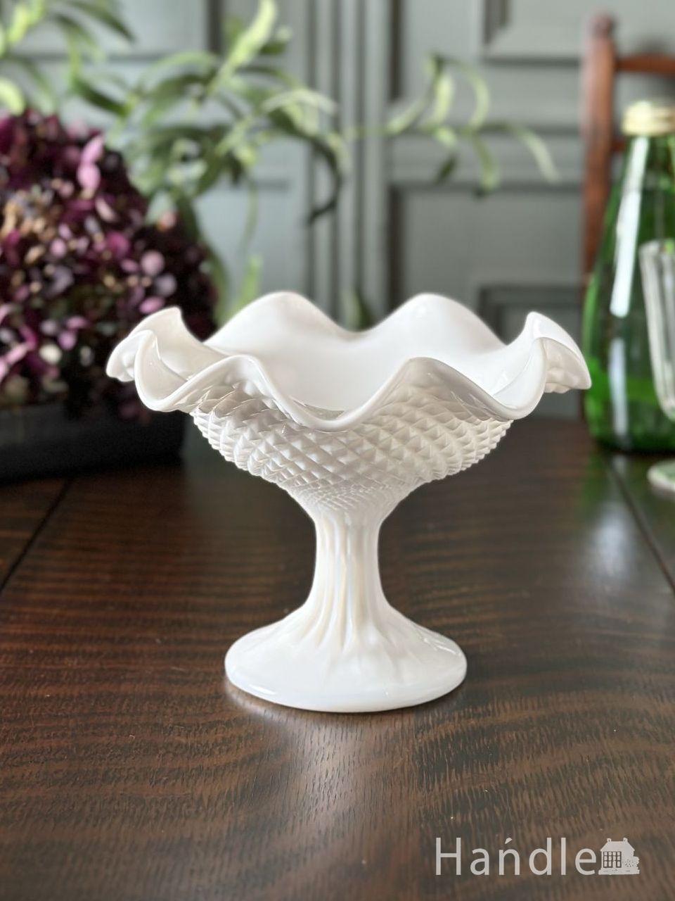 ディプレッショングラスのガラスボウル、エッチングが美しいエレガント