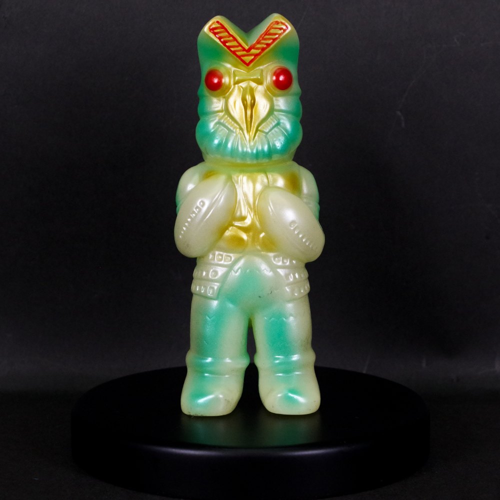 3月24日(日)より販売開始】【U.S.TOYS】SBバルタン星人(蓄光グリーン