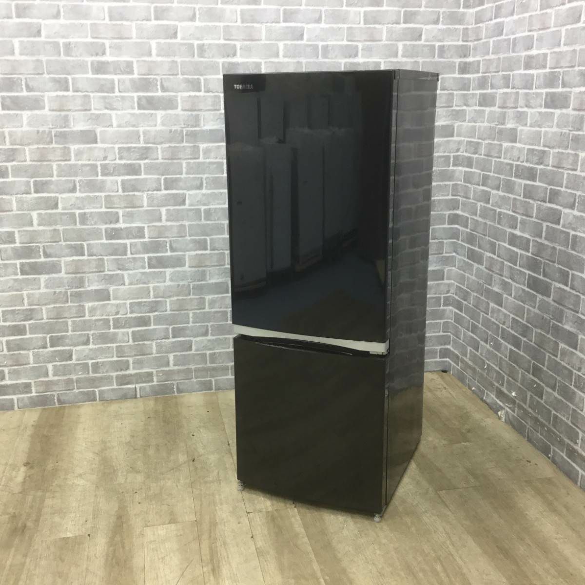 東芝 冷蔵庫 2ドア 153L 右開き ブラック GR-M15BS(K) 2018年製