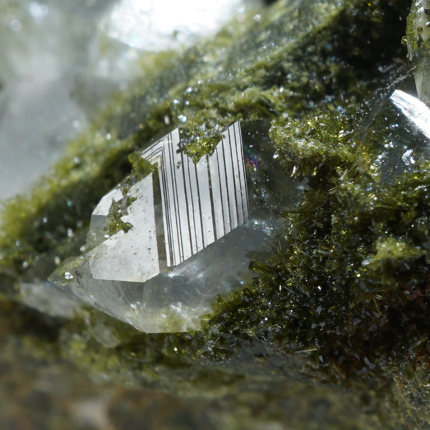 トルコ産 エピドート・水晶 – 天然石ハッピーギフト