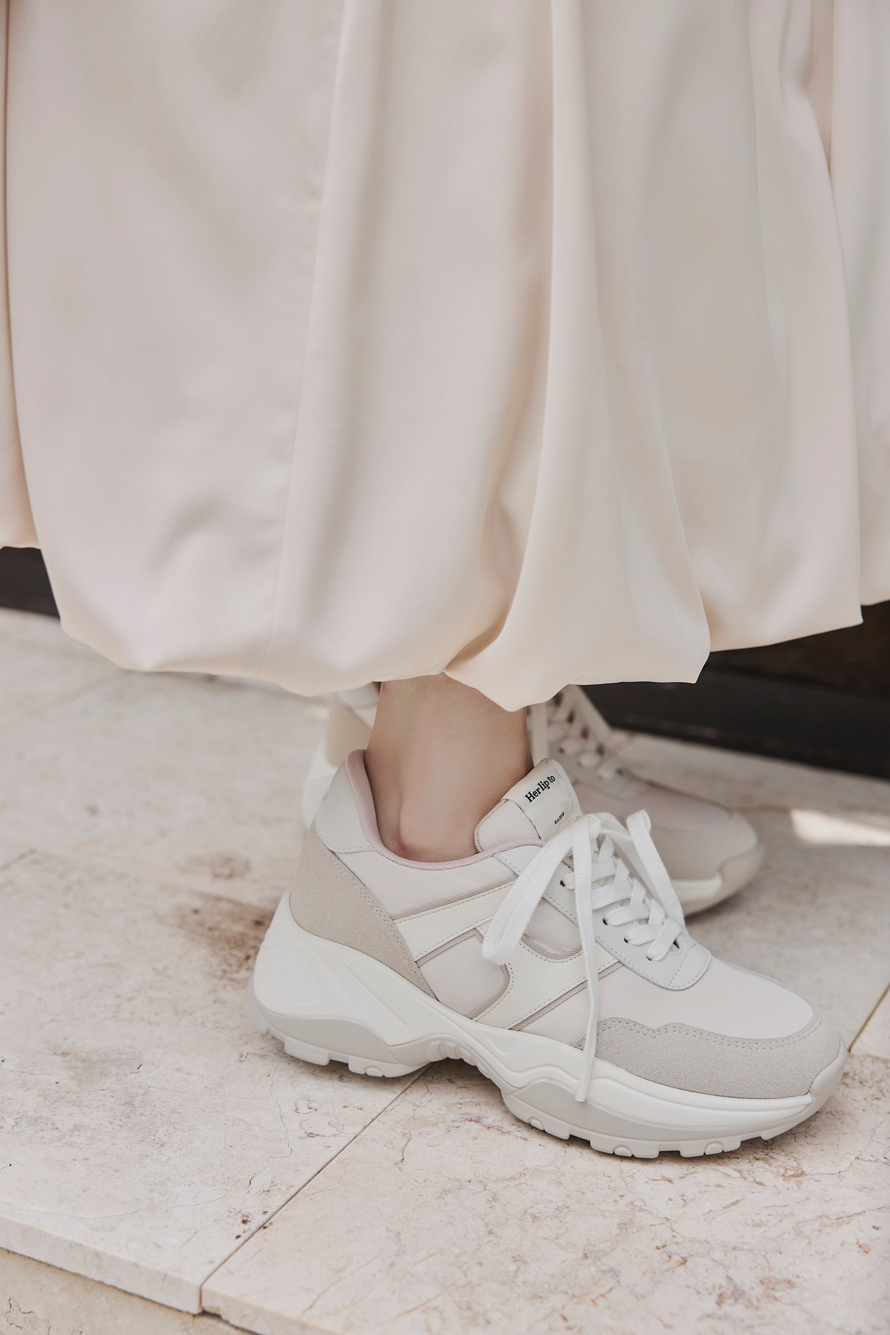 white / beige / black×white / bordeaux】Le City HLT Sneakers