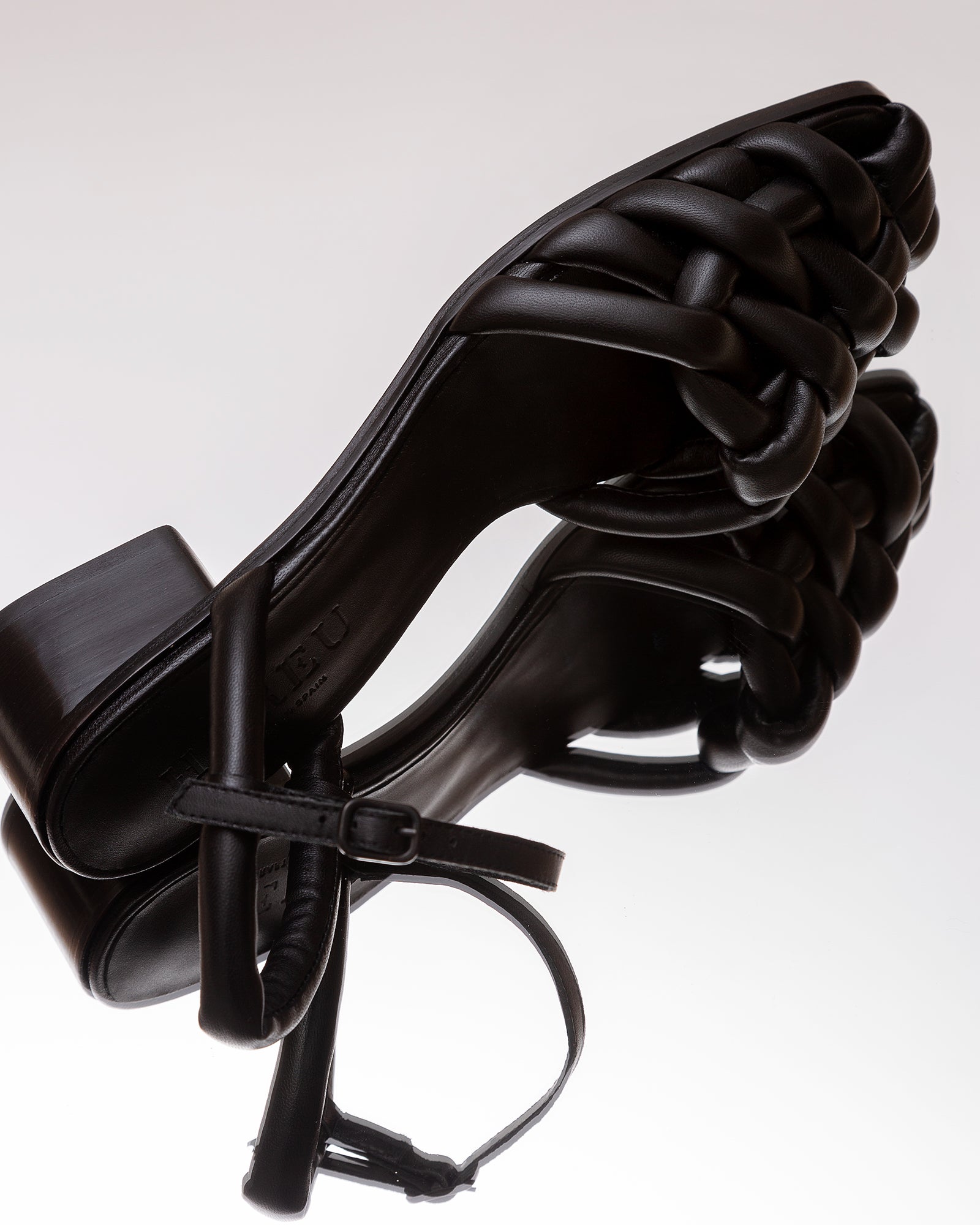 CABERSA HEELED - Padded Fisherman Sandal – Hereu Studio