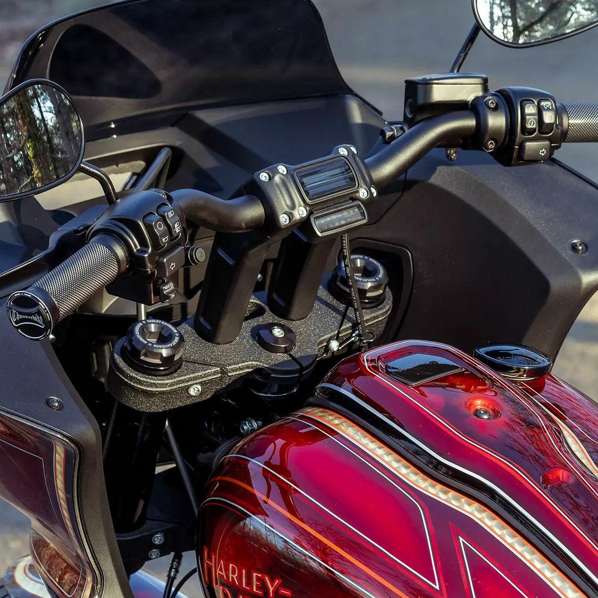 THUNDER BIKE ライザー|ハーレーパーツメーカー