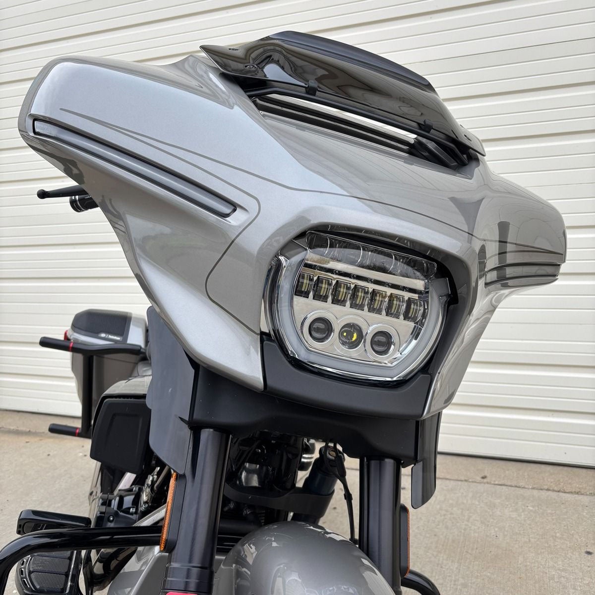 ハーレー、ツーリング用 ライト＆ウインカー｜ハーレーカスタムパーツ