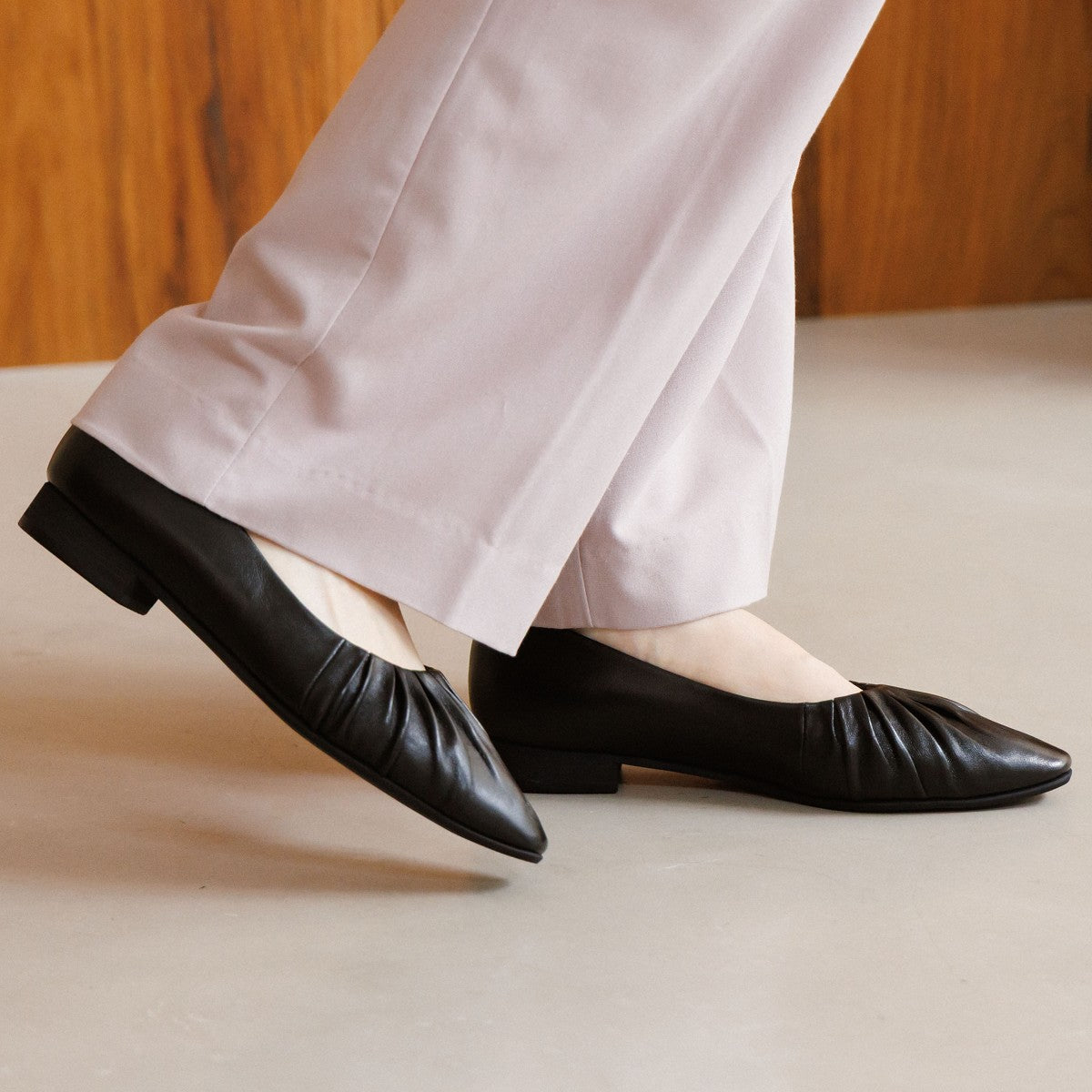 再値下げ】ギャザーフラットパンプス/651101