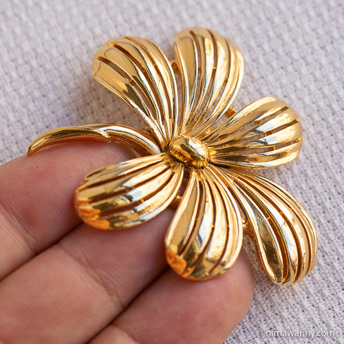 Trifari トリファリ-ゴールド・ボーホーフラワー・ヴィンテージ