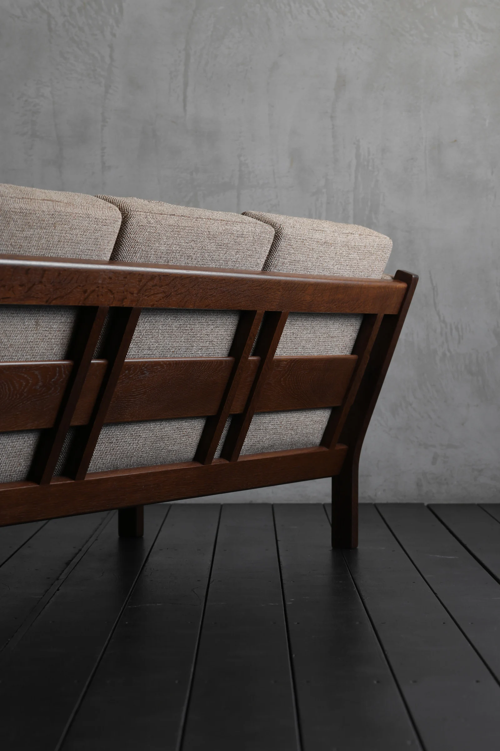 3 Seat Sofa Hans J Wegner - HIKE