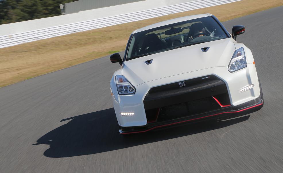 2015 Nissan GT-R / GT-R NISMO First Drives