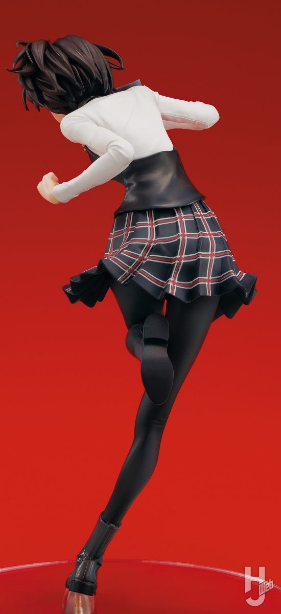 ペルソナ5 ザ・ロイヤル』新島 真がAMAKUNIより 制服姿でのフィギュア