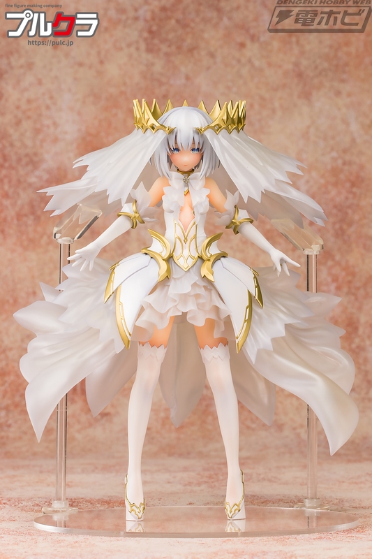 デート・ア・ライブ』鳶一折紙が透明感のある純白のドレスを身にまとっ