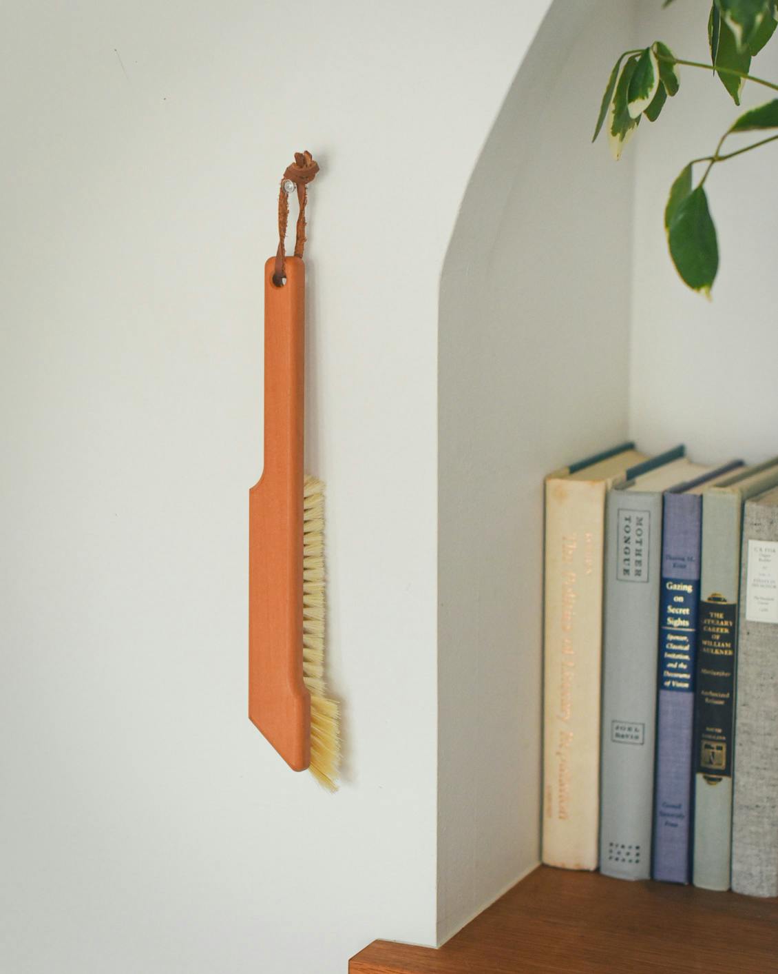 REDECKER/レデッカー社/ブックブラシ - 北欧、暮らしの道具店