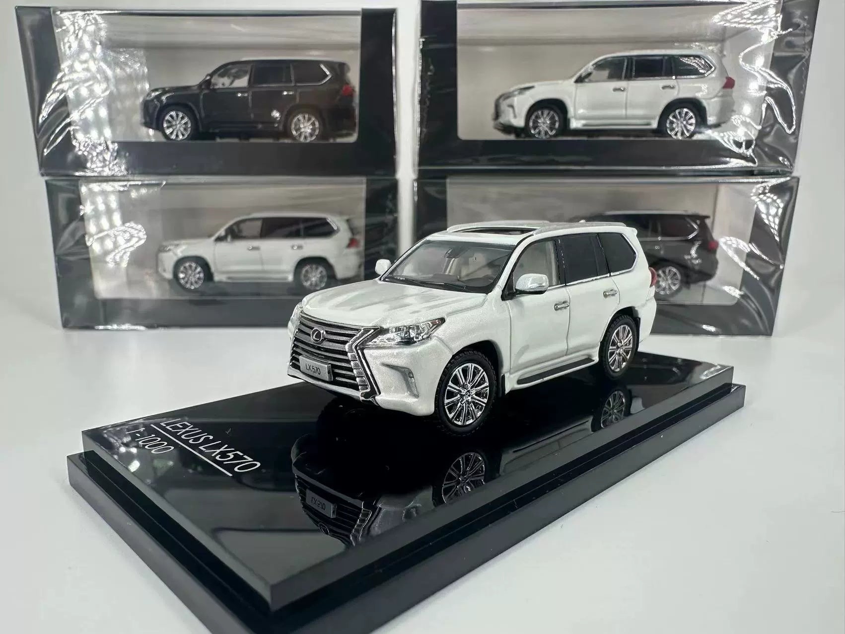 Kyosho 1:64 Lexus LX570 (3 Colours) – Horizon Diecast