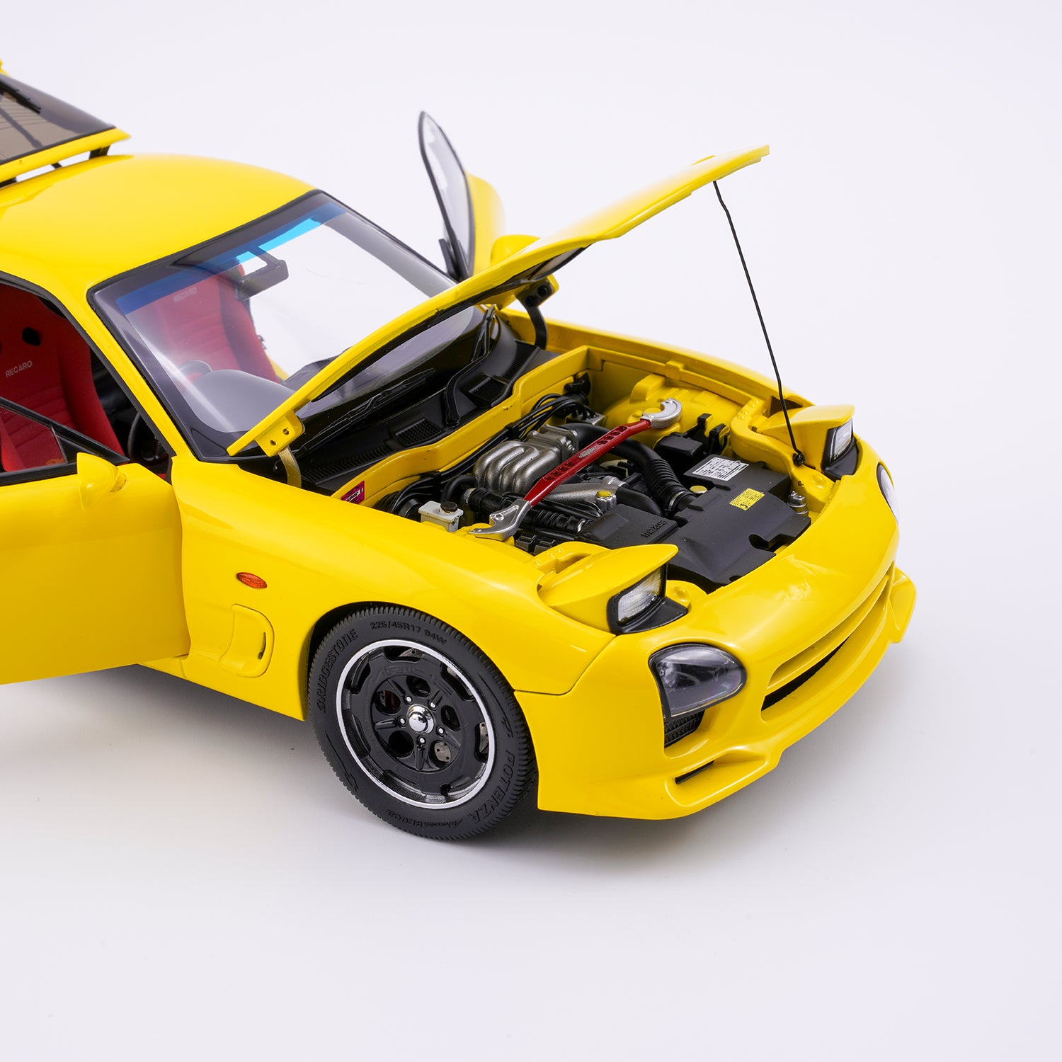 Polar Master 1:18 Mazda RX-7 Yellow PLM22-002-1 – Horizon Diecast
