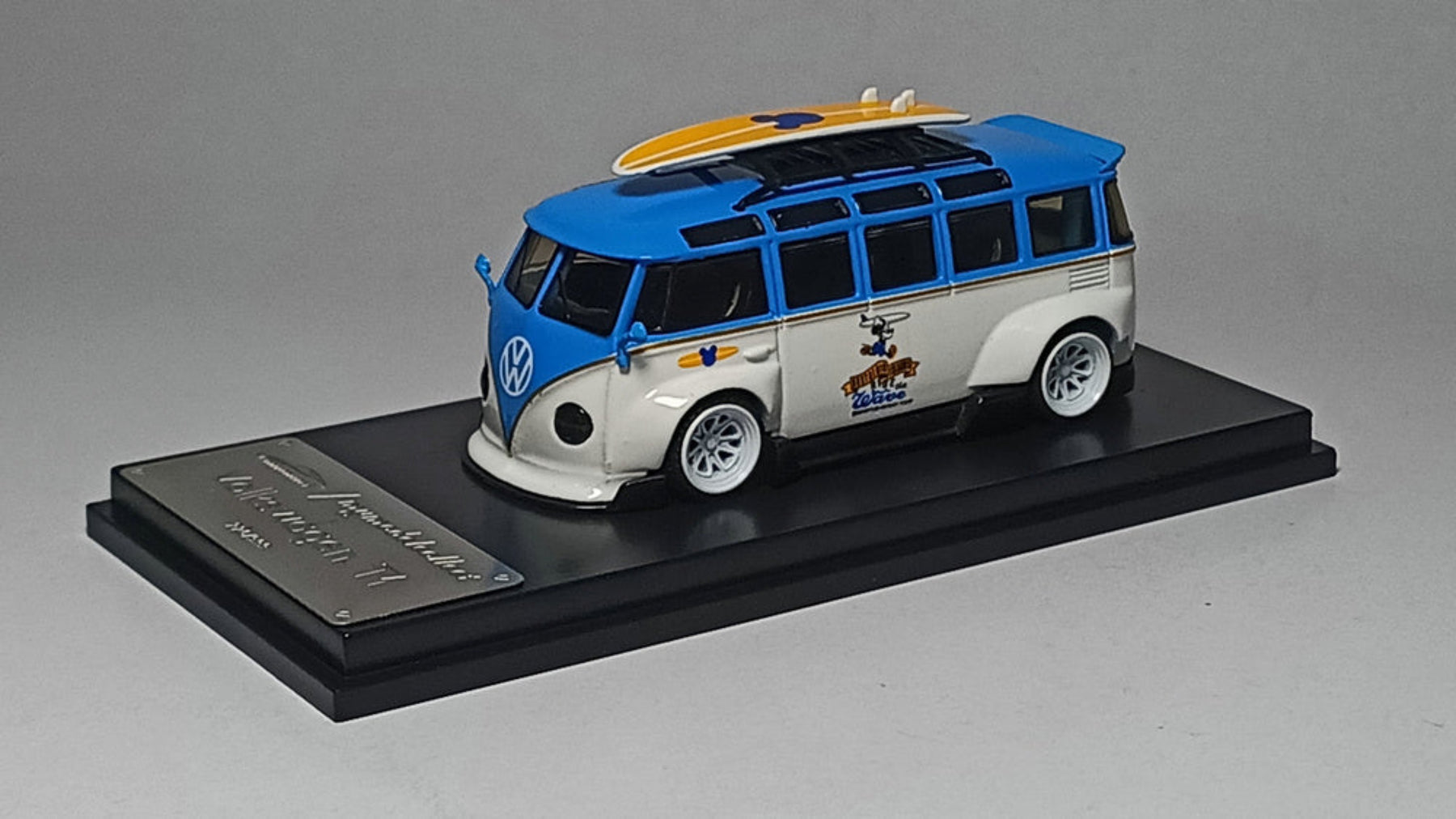 Model Collect 1:64 Volkswagen T1 Van Blue/White – Horizon Diecast