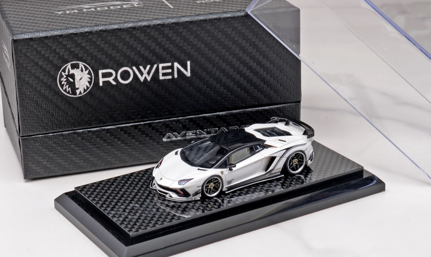 Preorder] YM Model 1:64 Rowen Lamborghini Aventador S Black Top