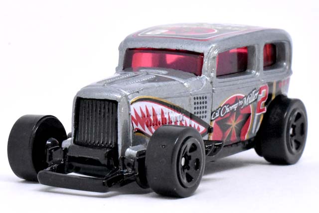 MIDNIGHT OTTOのレビュー！CUSTOM '32 FORD TUDOR・・・と言っても過言