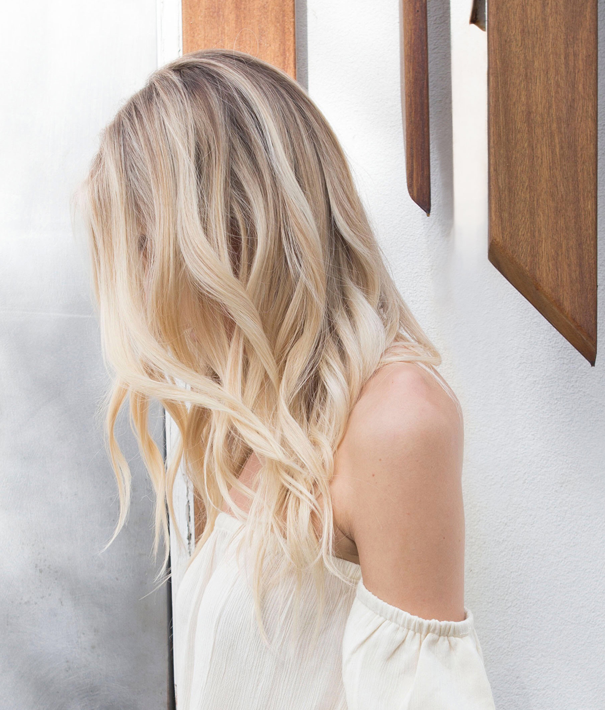 GLOSS | HUE｜NO3（株式会社ナンバースリー）