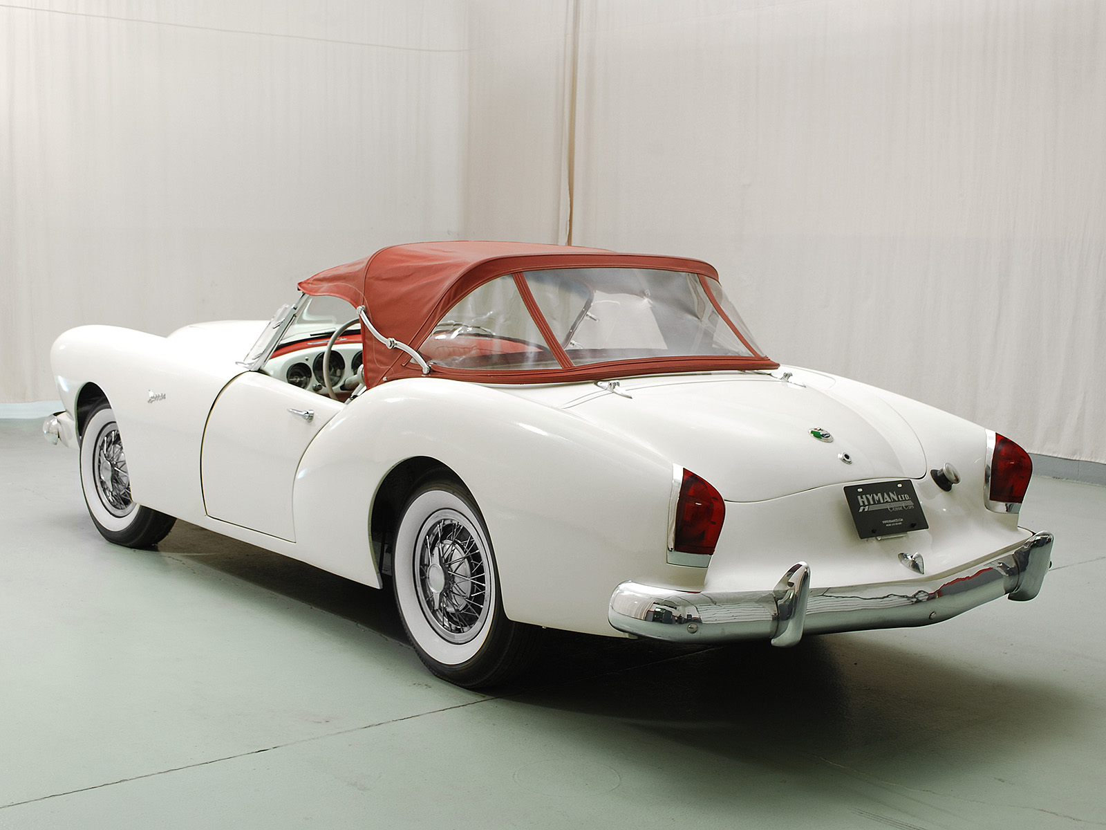 1954 Kaiser Darrin Roadster |