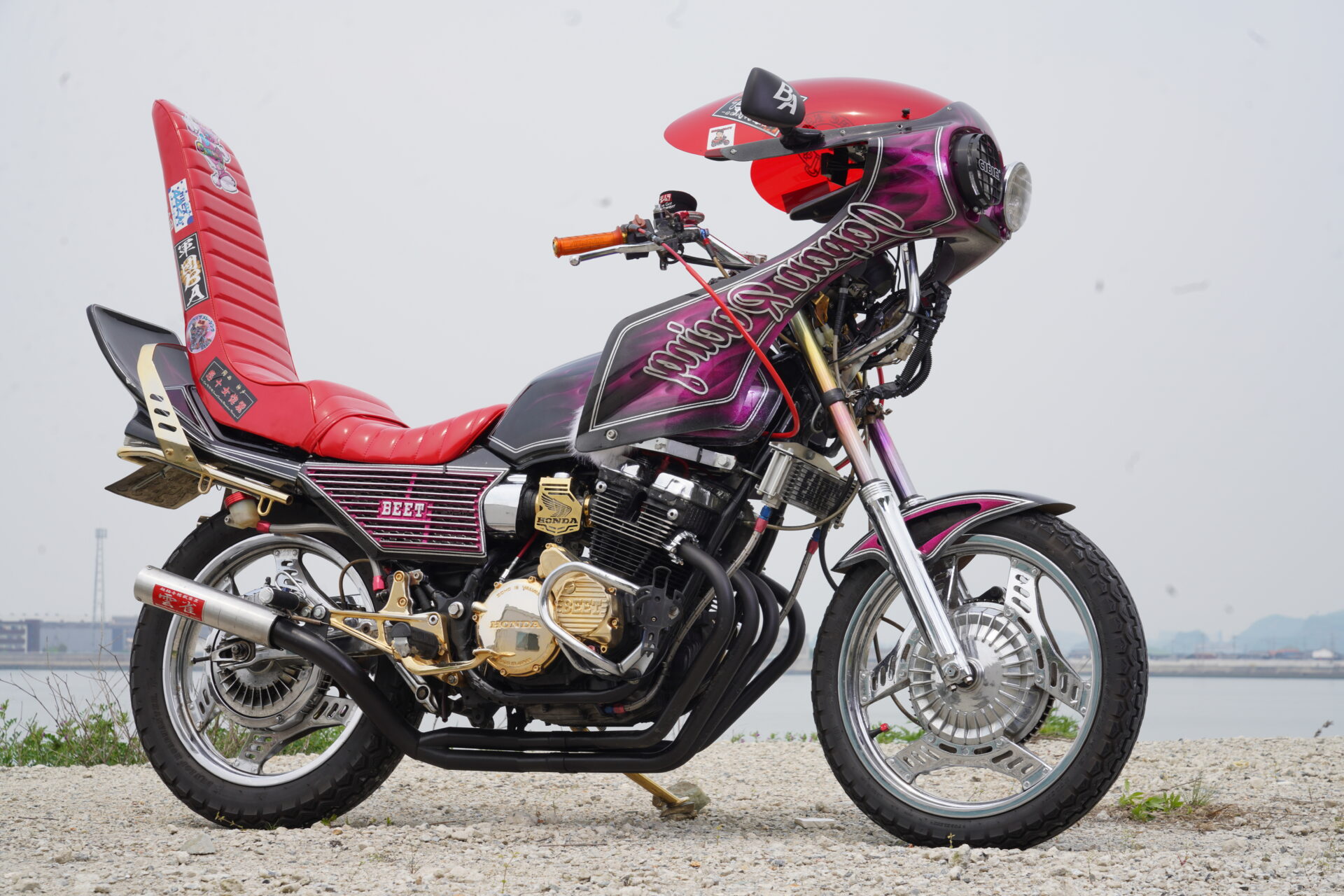 3Dファイア】本来のかっこよさを大胆にアレンジしたCBXが一度見たら