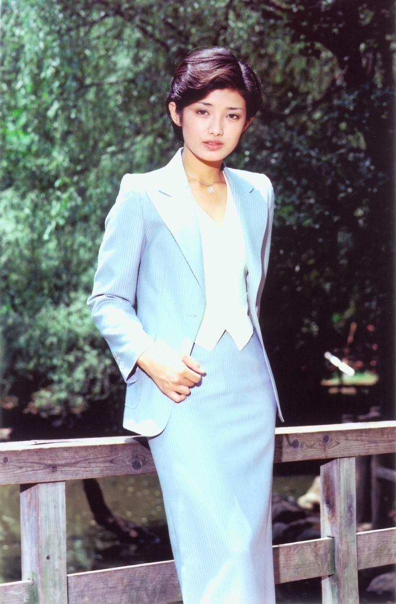 山口百恵」のアイデア 16 件 | 山口百恵, 百恵, 山口