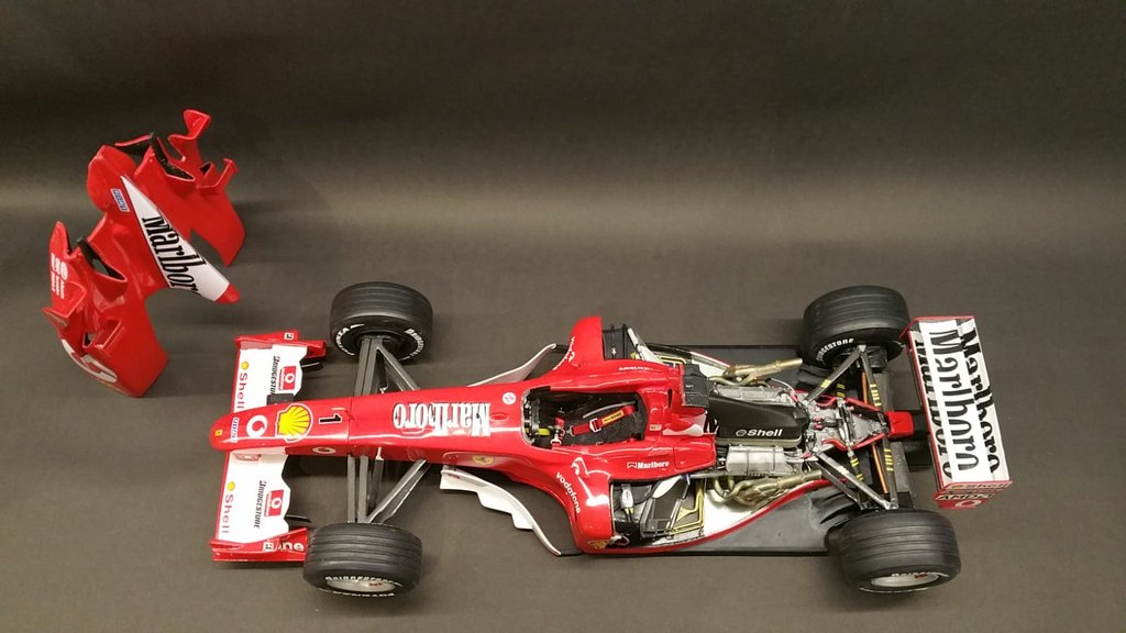 1/12 Revell Ferrari F2002 - International Scale Modeller