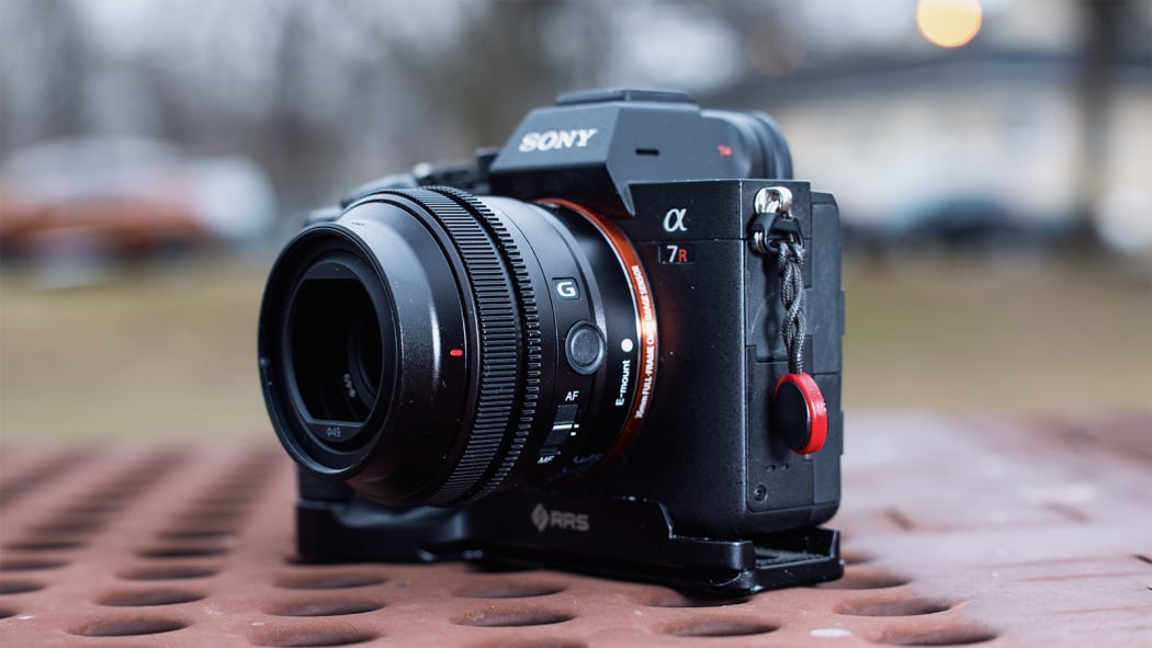 Sony FE 50mm F2.5 G Review | PCMag
