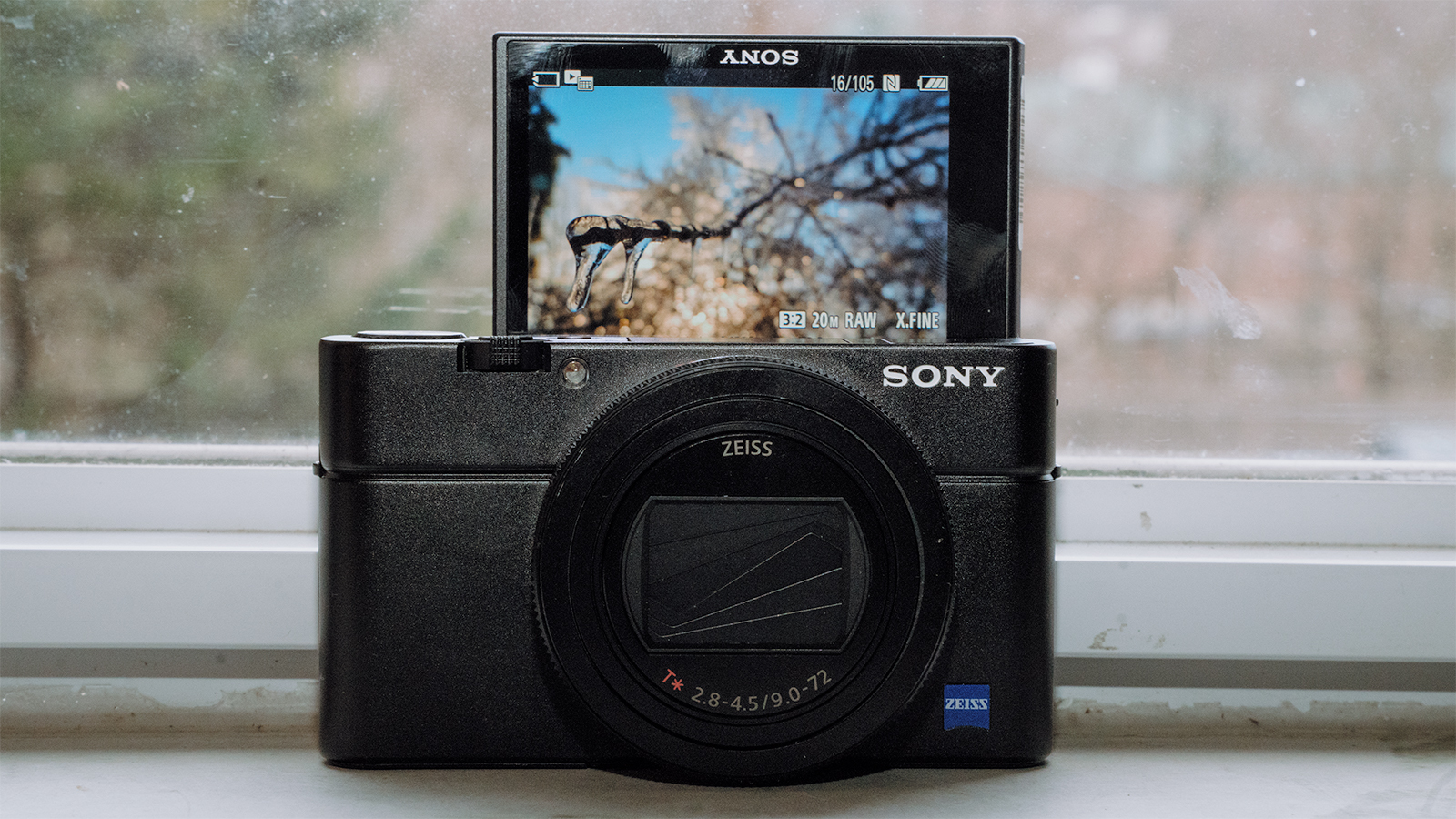 Sony Cyber-shot DSC-RX100 VII Review | PCMag