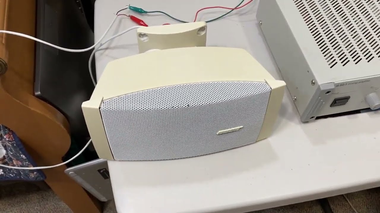 Bose FreeSpace DS16SE Speaker Overview - YouTube