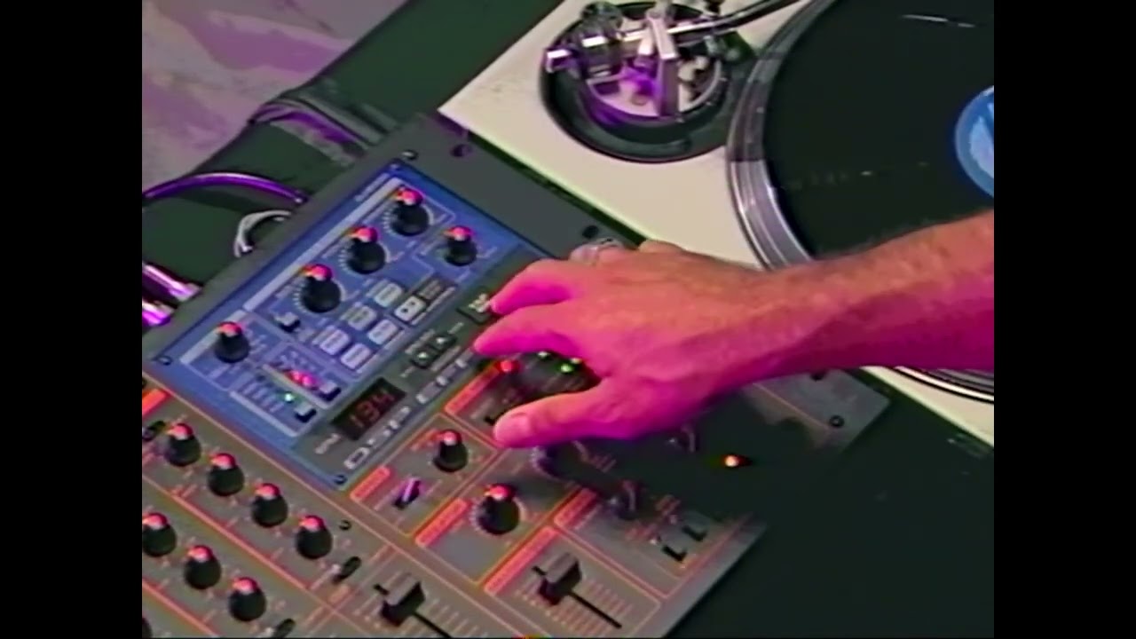 1998 Roland DJ-2000 Demonstration Video HD - YouTube